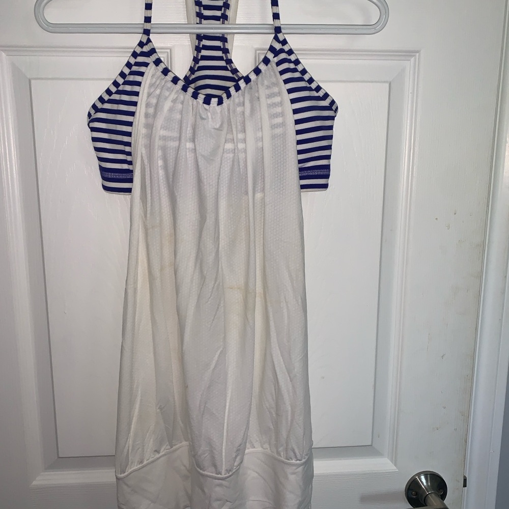 Lululemon No Limits Striped Blue and White Top Sz 6